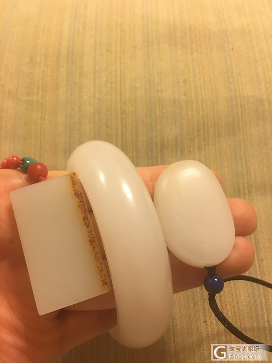 退了一条肥厚轮胎好遗憾_手镯和田玉