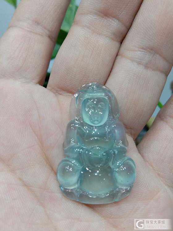 这样的翡翠能卖多少钱  有人要吗_挂件翡翠