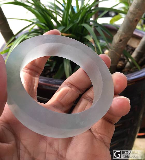 高货翡翠手镯的魅力_翡翠手镯