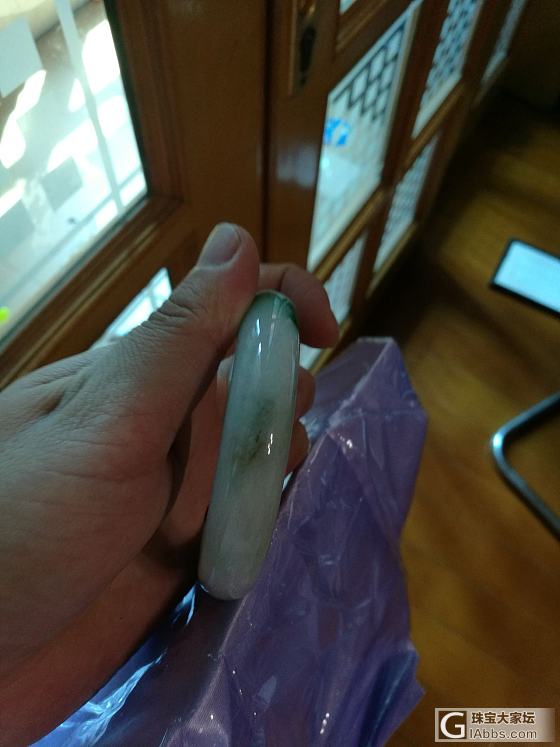 各位大神请帮忙看下值不值_手镯翡翠
