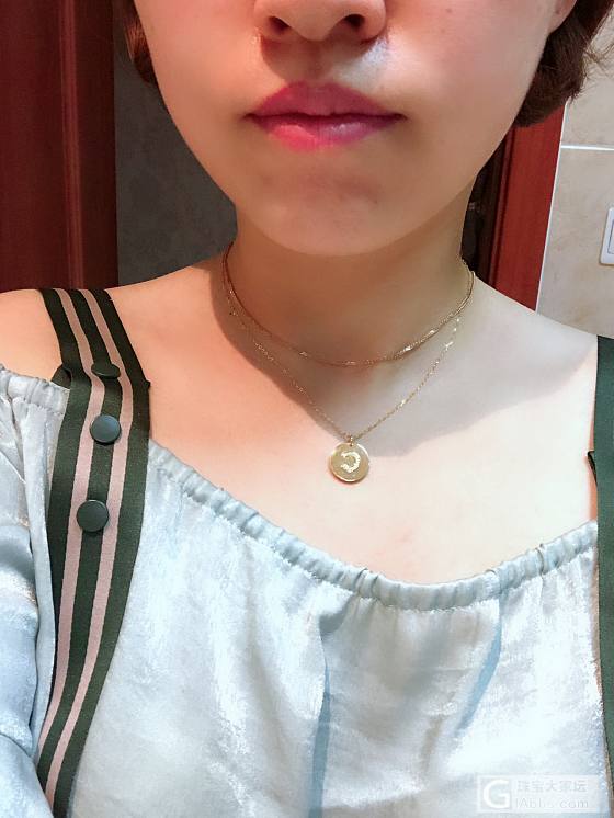 再来几张自己的上身图，最近长好几斤肉肉，锁骨都没了，难受😣_项链