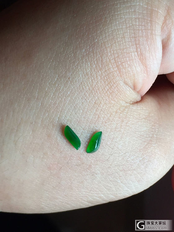 晒几个小裸鸡_戒面翡翠