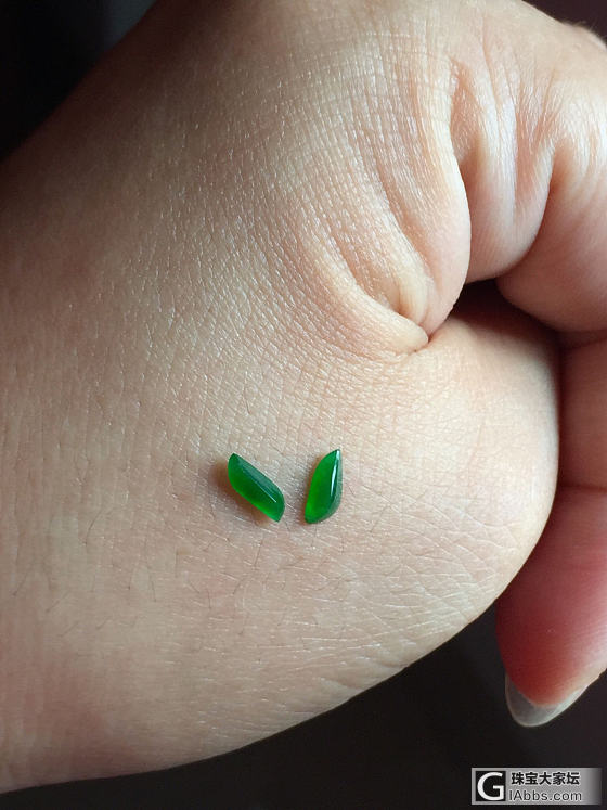晒几个小裸鸡_戒面翡翠