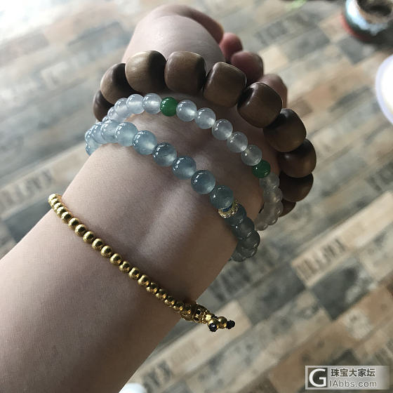 等杯咖啡时间_翡翠搭配