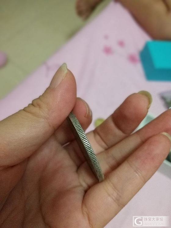 摆地摊喽_银元
