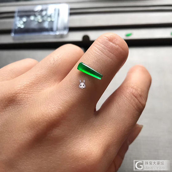 曾经拥有的那些帝王绿_戒面翡翠