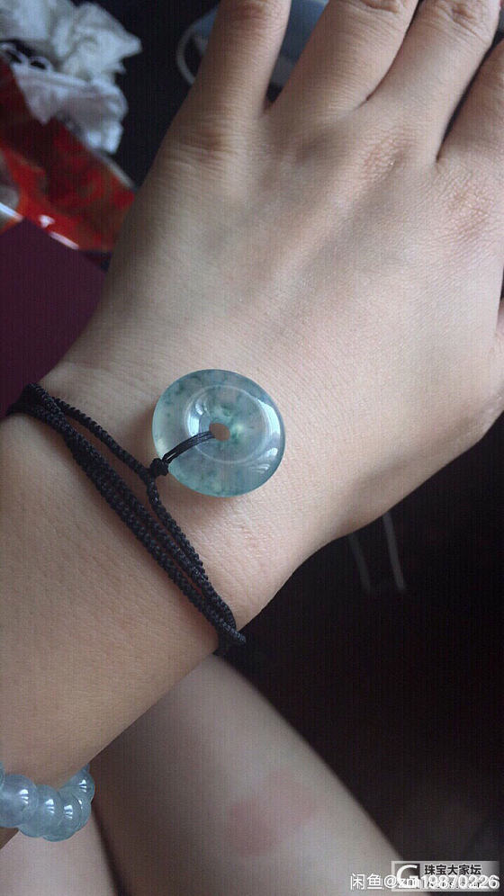 看中一个翡翠扣子，请帮看看_平安扣翡翠