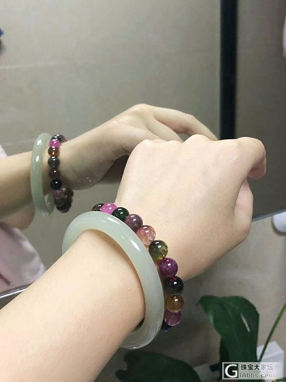 现在又觉得碧玺好看了，有木有？_珠串手镯碧玺和田玉