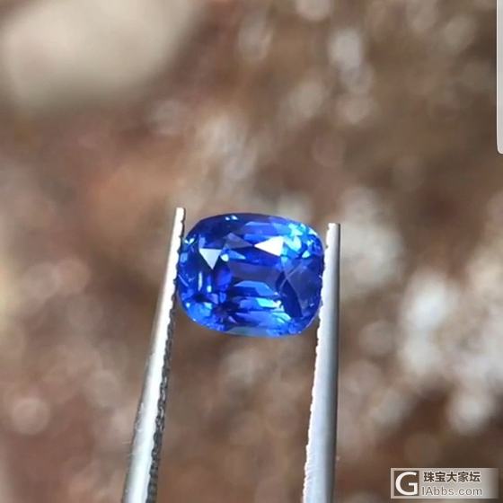 火彩很棒对不对？_蓝宝石刻面宝石