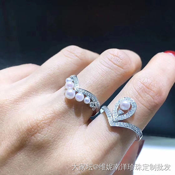 ⚠️大牌款。‼️‼️不多介绍，有多火了～～～～
18k白金，天然钻石。
戒指：金重6g..._戒指珍珠