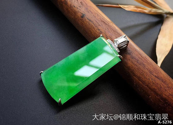 饰品万千，翡翠当先。_挂件翡翠