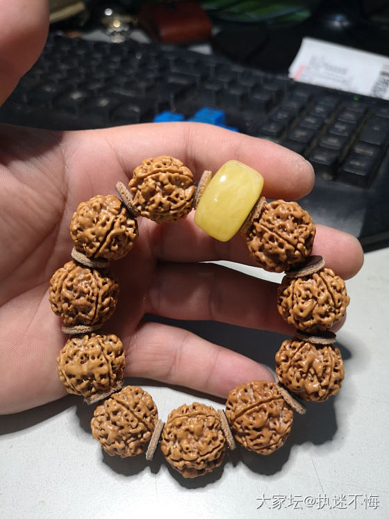 天天就爱瞎折腾_珠串核桃菩提子琥珀蜜蜡