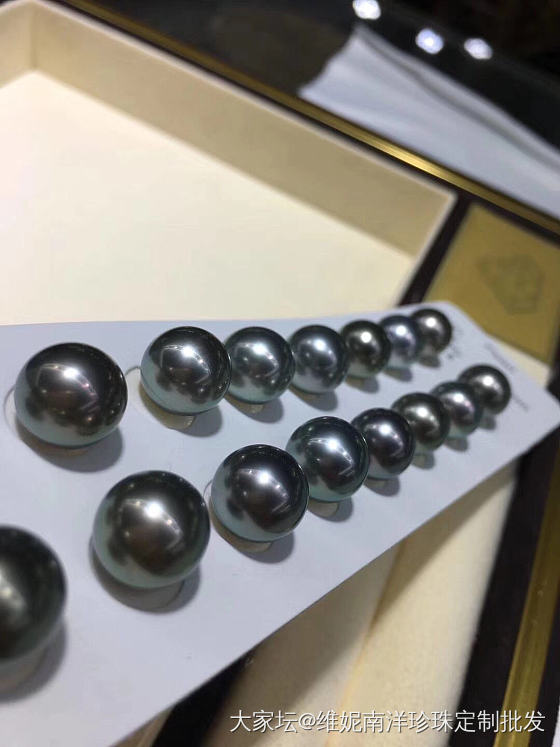 正圆镜面光泽泛微绿茶色彩   规格11-12mm_珍珠