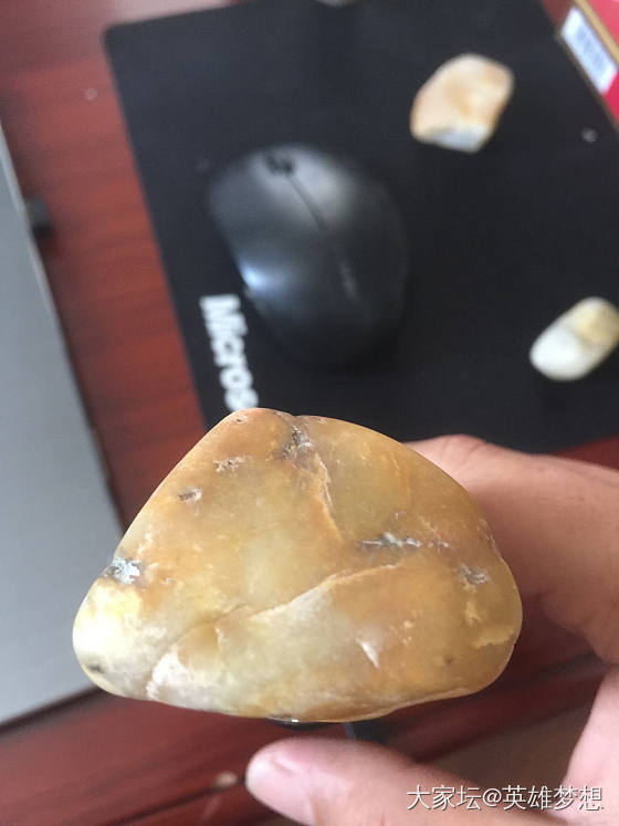 什么石头请赐教_原石玉石