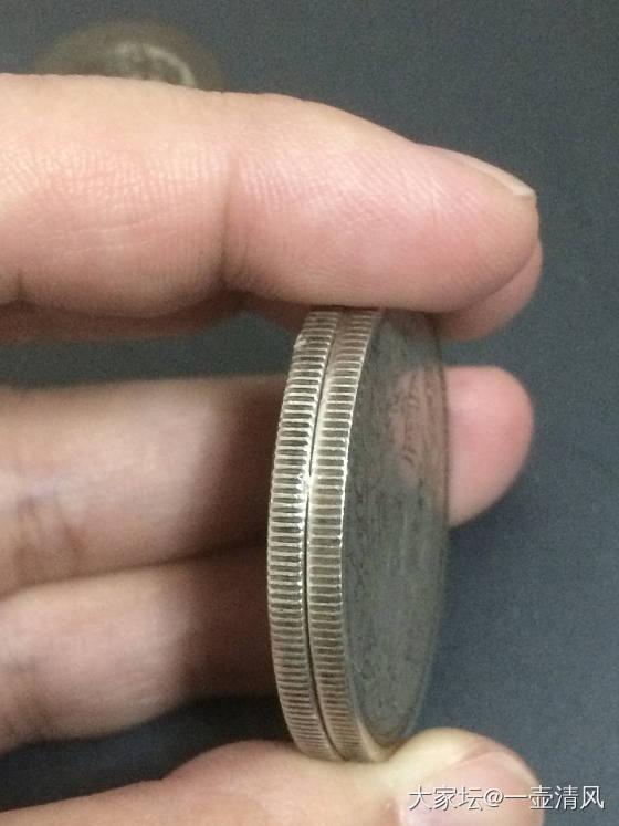 两枚大头和一枚嘉庆通宝，请品评。_银元钱币
