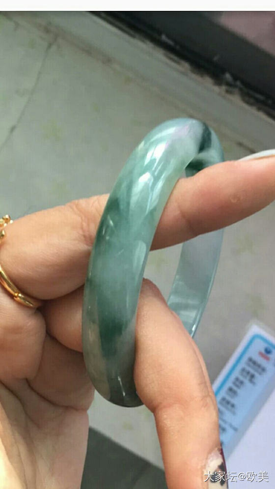求鉴定玉镯_翡翠
