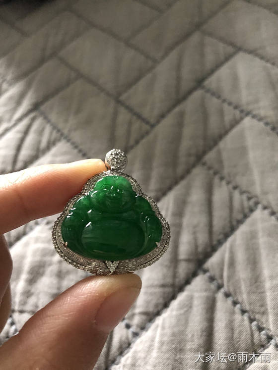 今天阴天拍出来的效果_吊坠翡翠