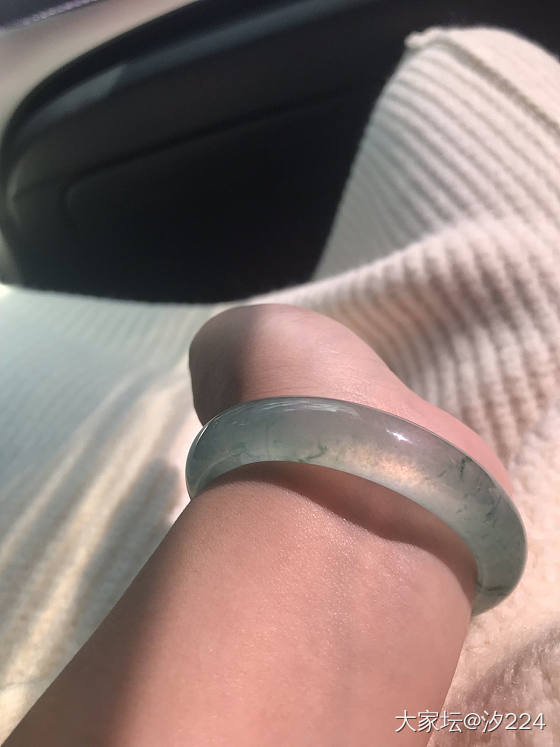 坐车好无聊的呗_手镯翡翠