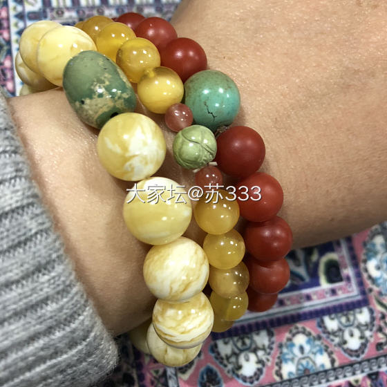 蜜蜡叠戴也要新鲜感～_珠串银南红琥珀蜜蜡