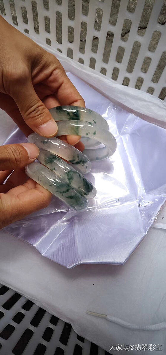 冰飘花手镯_手镯翡翠
