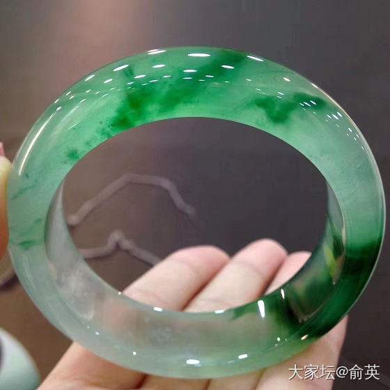 这家的货色如何，看的越多越不敢下手_翡翠