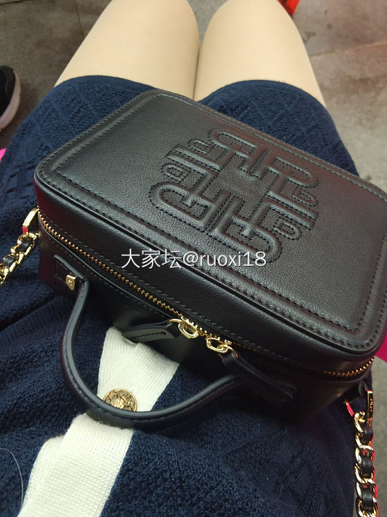 双十一半价抢到的保兰德小箱包。_包包