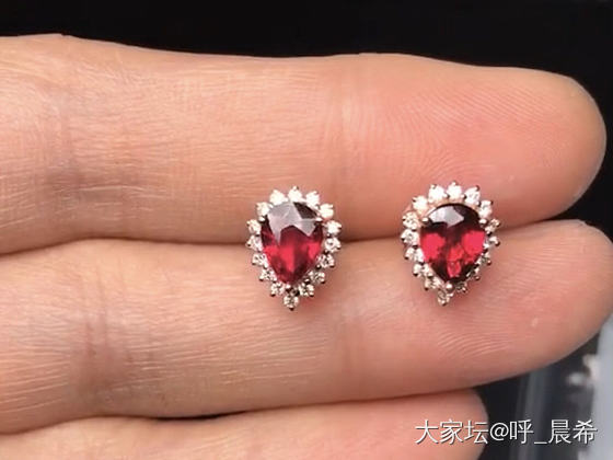 请教一下碧玺的颜色_耳钉碧玺彩色宝石
