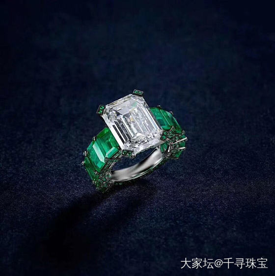 钻石与宝石的碰撞，感觉很到位🙋🏻‍♂️_钻石设计千寻珠宝