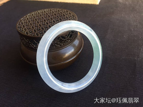 昆明的冬天依旧暖洋洋_手镯翡翠