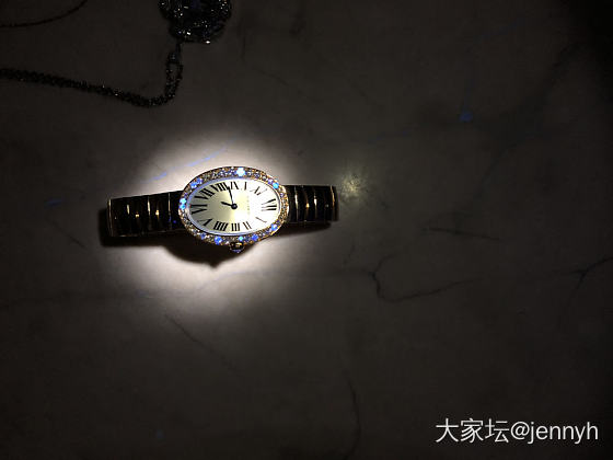 大牌也用荧光钻_钻石
