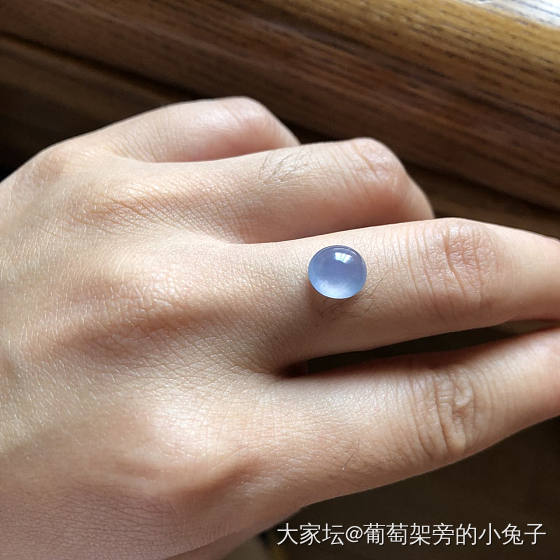 有没有喜欢蓝紫色，神秘感～很特别的颜色_蛋面翡翠
