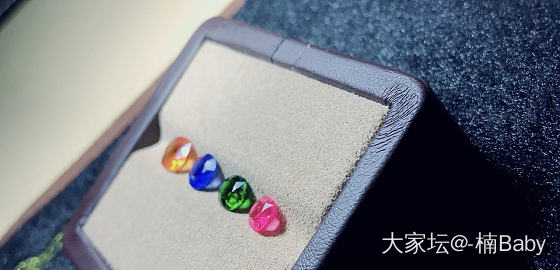 红黄蓝绿_彩色宝石刻面宝石