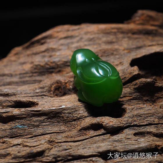 碧玉 小兔兔 一直自己玩，工料都无可挑剔_碧玉