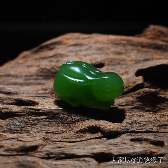 碧玉 小兔兔 一直自己玩，工料都无可挑剔_碧玉