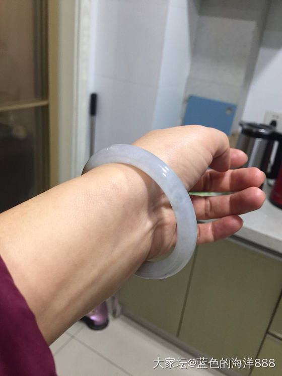 闲来无事晒一下新买的红翡手镯_手镯翡翠