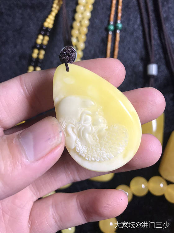 蜜蜡集中秀一次吧_挂件蜜蜡