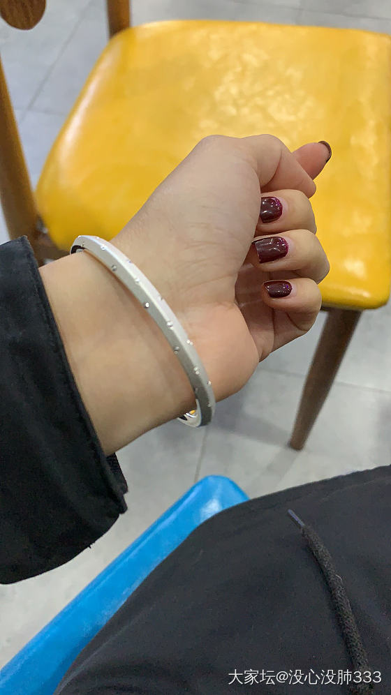 说银子对身体好！我就把它俩带一块了哈哈哈哈_手镯银