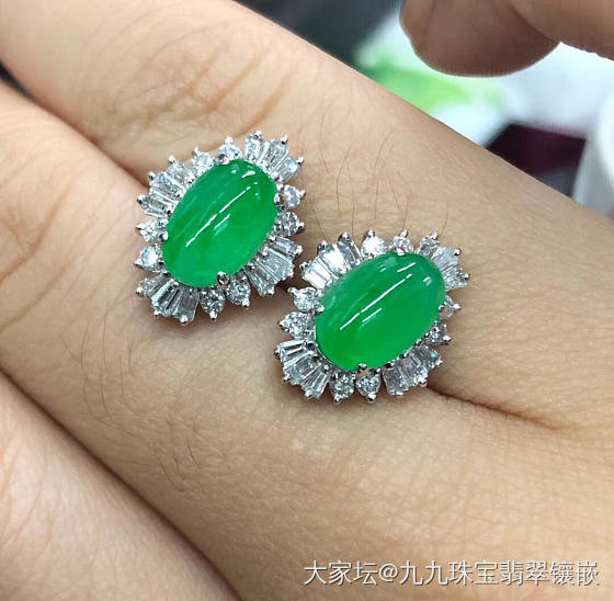 18k金镶嵌耳钉_镶嵌翡翠