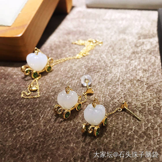 老国展珠宝展随拍_翡翠展会名贵宝石金