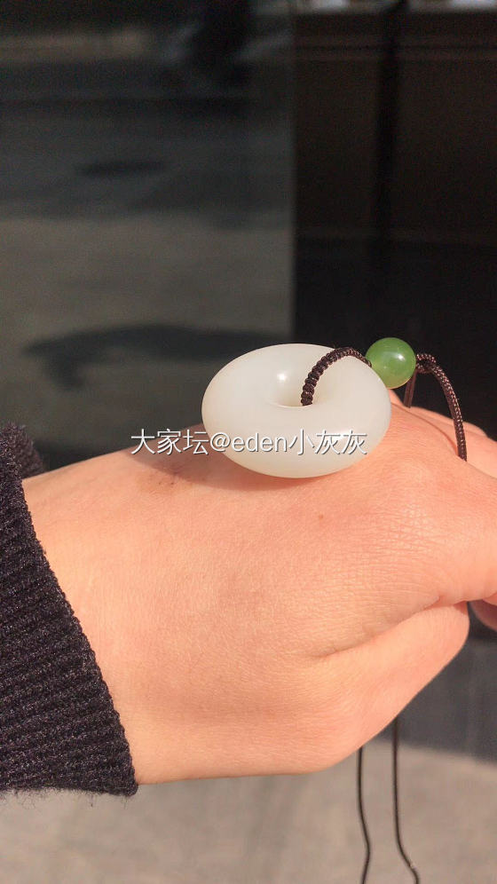 多晒晒太阳，补补钙_平安扣和田玉