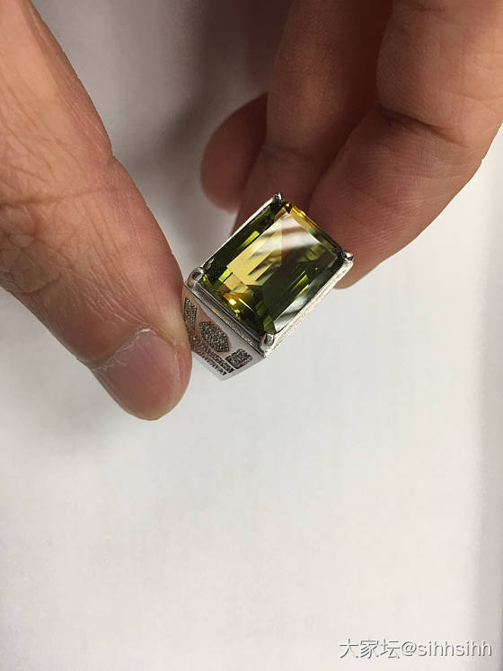 捡漏金绿碧玺_戒指碧玺