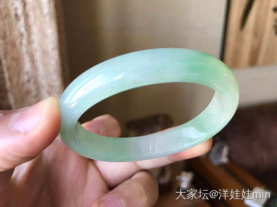 有喜欢金丝绿小手镯吗？_手镯翡翠