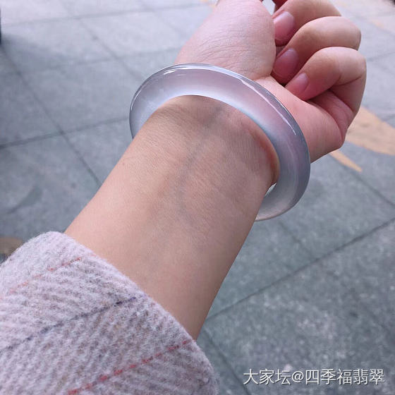 稀饭绿的还是白的_翡翠