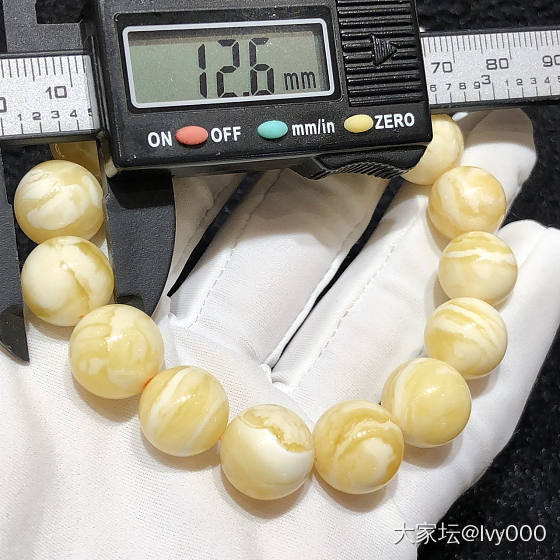 精品俄白手串_珠串琥珀蜜蜡
