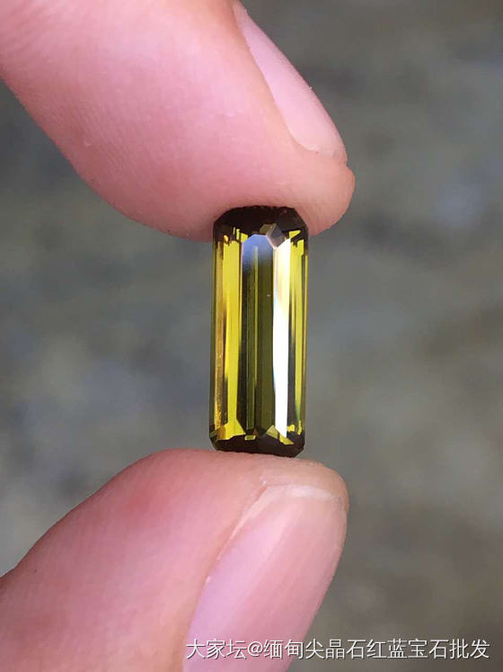 3.28ct 猜猜是什么_彩色宝石刻面宝石
