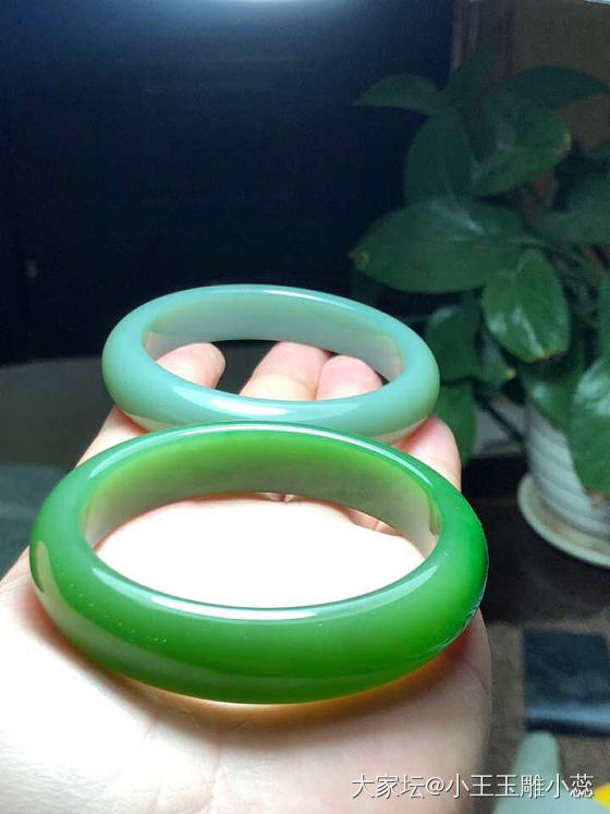 你中意哪款手镯呢？_手镯和田玉