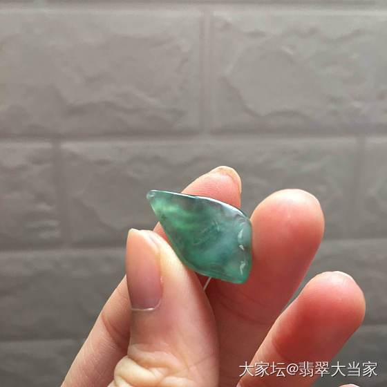 有人看得出这上面雕了啥吗_花件翡翠