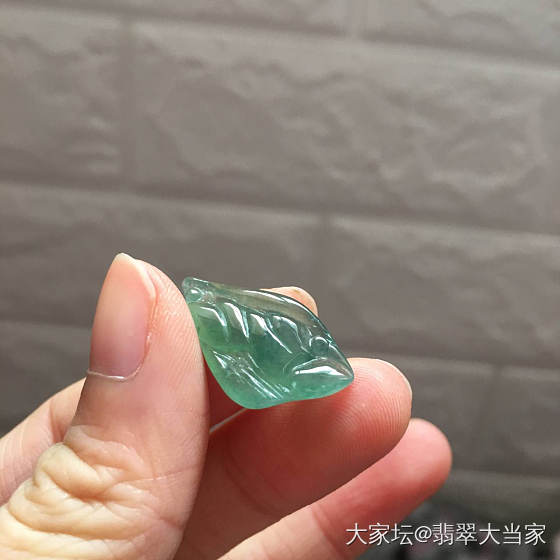 有人看得出这上面雕了啥吗_花件翡翠