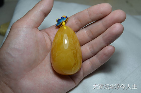 证书根本不需要，省10块是10块。_挂件琥珀蜜蜡
