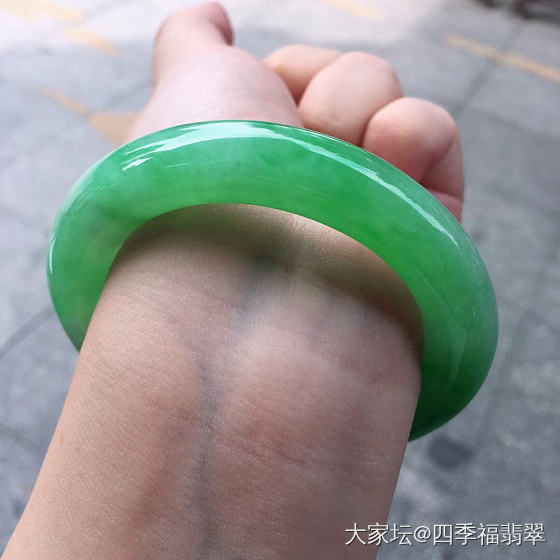 谁会是标王？_原石翡翠